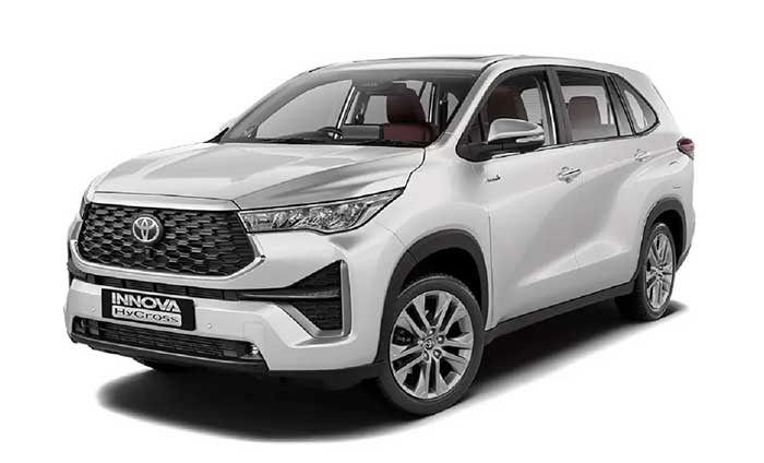 Toyota Innova Hycross