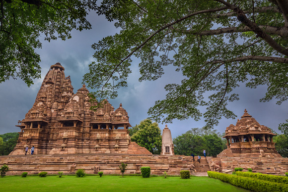 11 days Golden Triangle Tour with Khajuraho & Varanasi