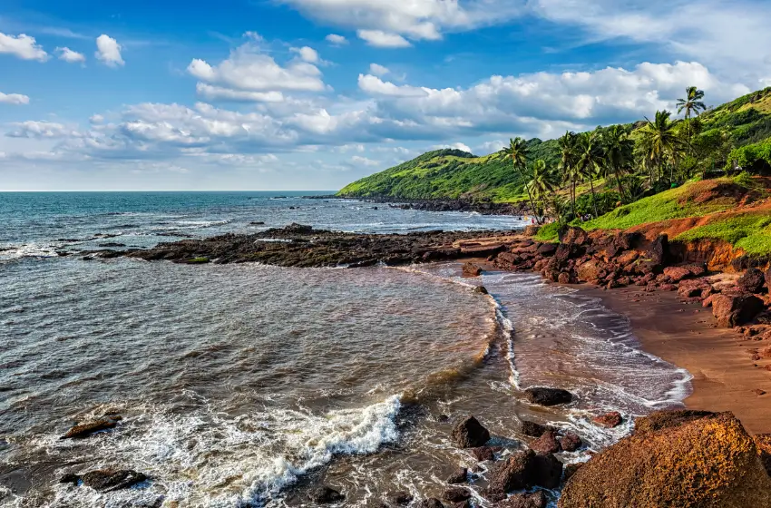 luxury-india-tour-with-private-yacht-and-beach-resorts
