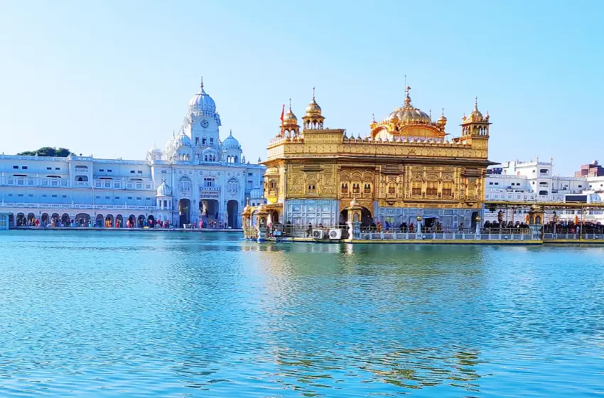 Delhi  - Agra - Jaipur - Amritsar - Dharamshala