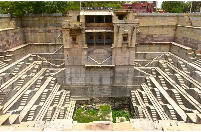 golden-triangle-tour-with-bundi-stepwells