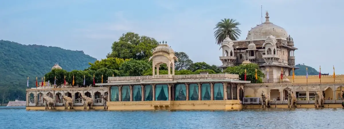 Luxury India Tour with Taj Palace Hotels