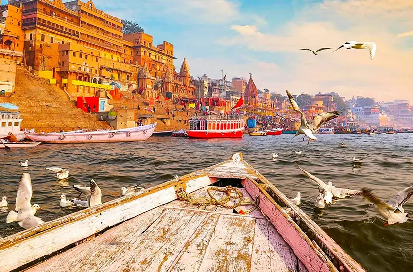 15 Days Escorted Tour of North & South India